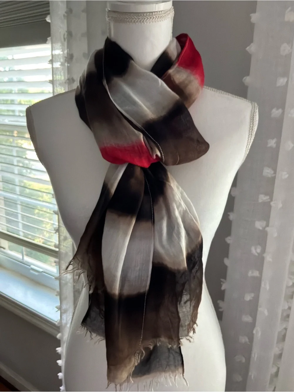NWOT White House Black Market Red, Brown & Cream Gradient Scarf
